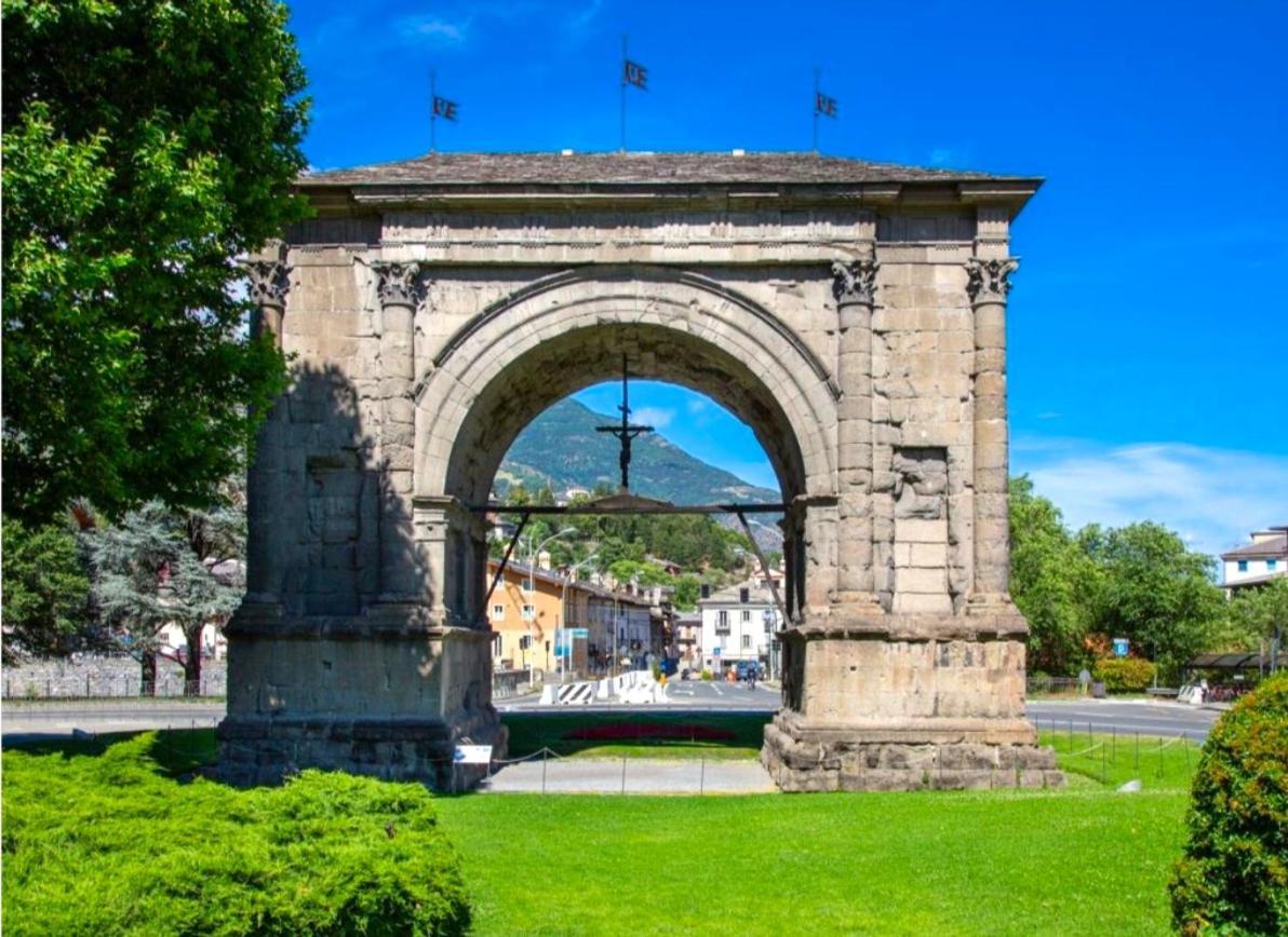 Maison Bodroz Appartamento Charme Aosta Dış mekan fotoğraf