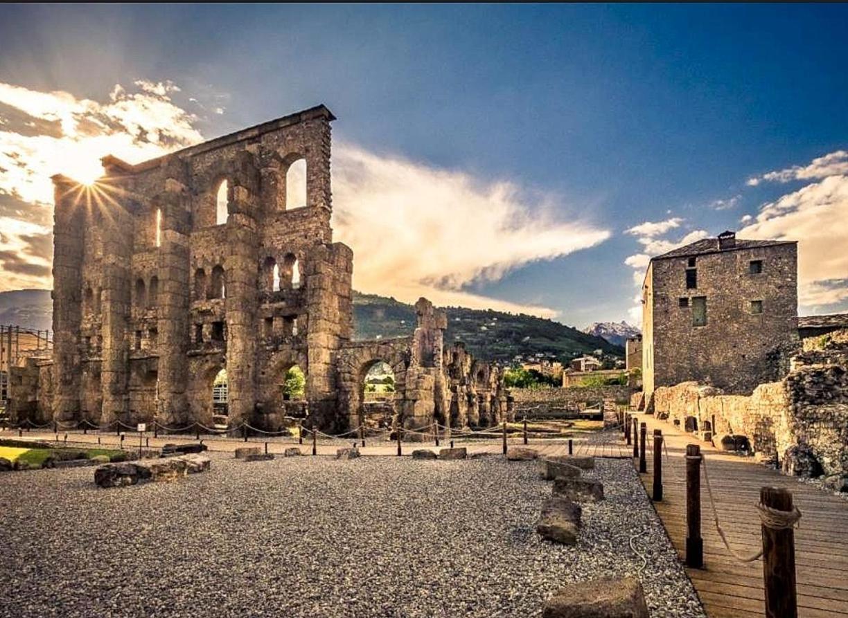 Maison Bodroz Appartamento Charme Aosta Dış mekan fotoğraf